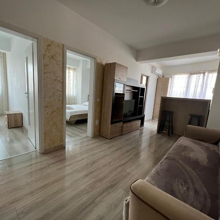 Cozy 3 Bedroom Apartments In Centre Of Iasi Palas Mall Екстериор снимка