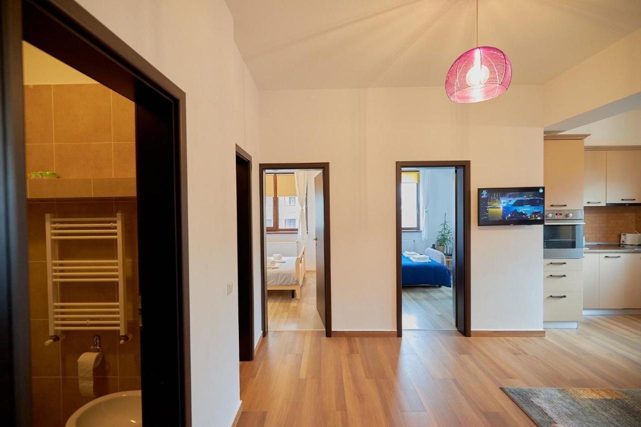 Cozy 3 Bedroom Apartments In Centre Of Iasi Palas Mall Екстериор снимка