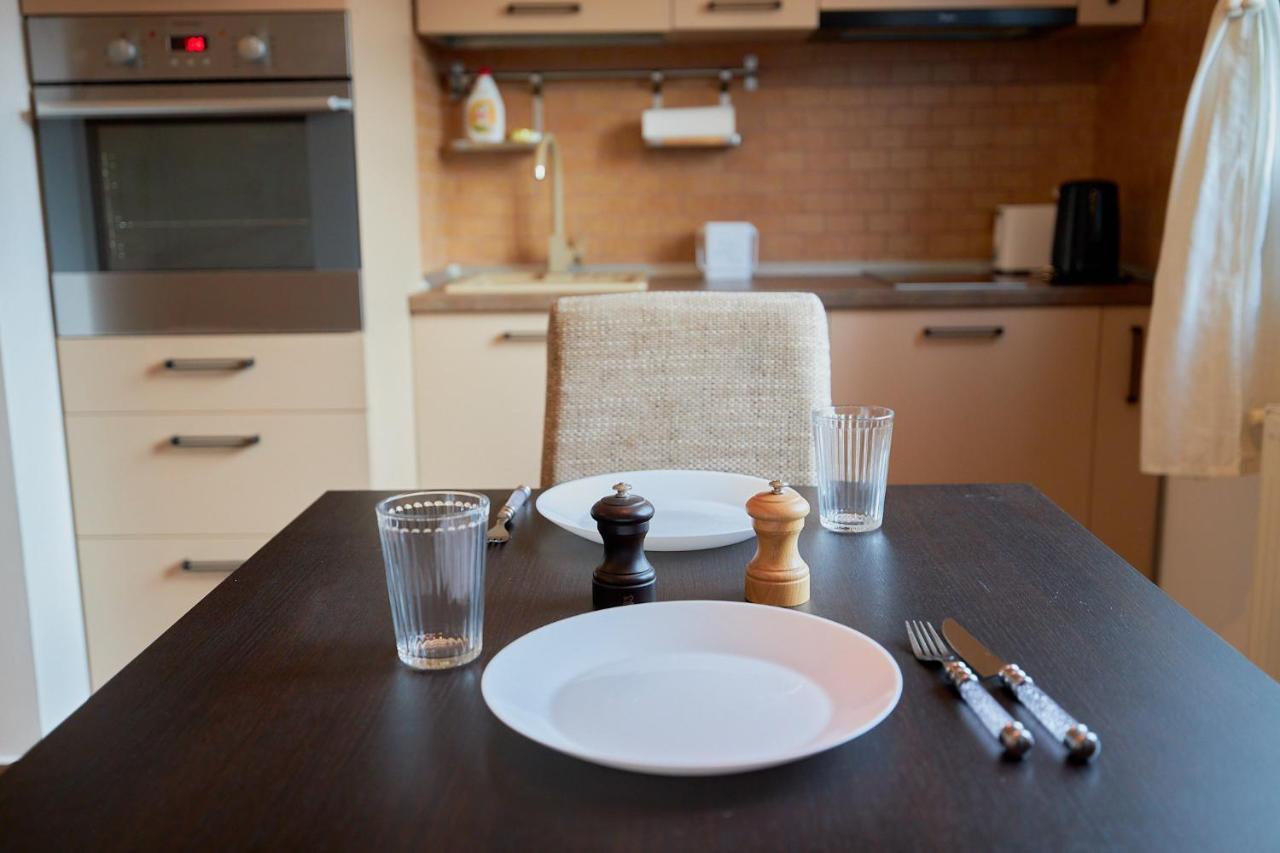 Cozy 3 Bedroom Apartments In Centre Of Iasi Palas Mall Екстериор снимка