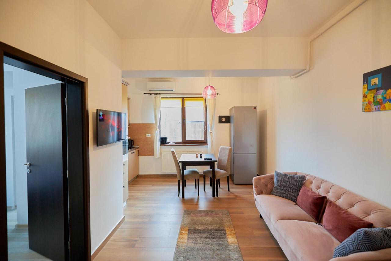 Cozy 3 Bedroom Apartments In Centre Of Iasi Palas Mall Екстериор снимка