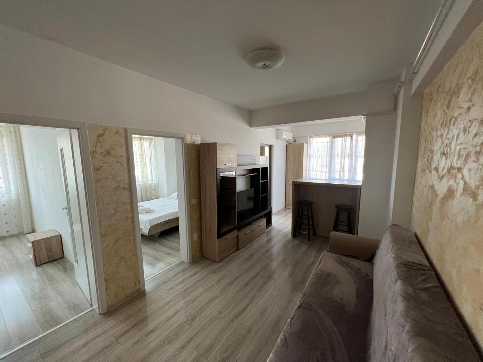 Cozy 3 Bedroom Apartments In Centre Of Iasi Palas Mall Екстериор снимка